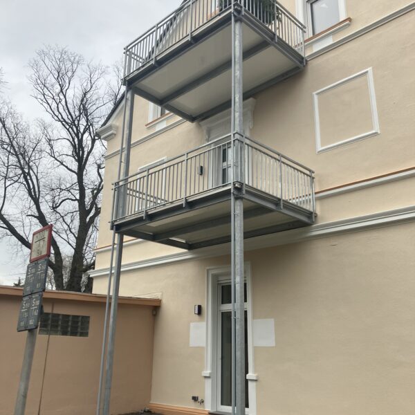 H&S Die Bauschlosser Dortmund - Balkone und Überdachungen002