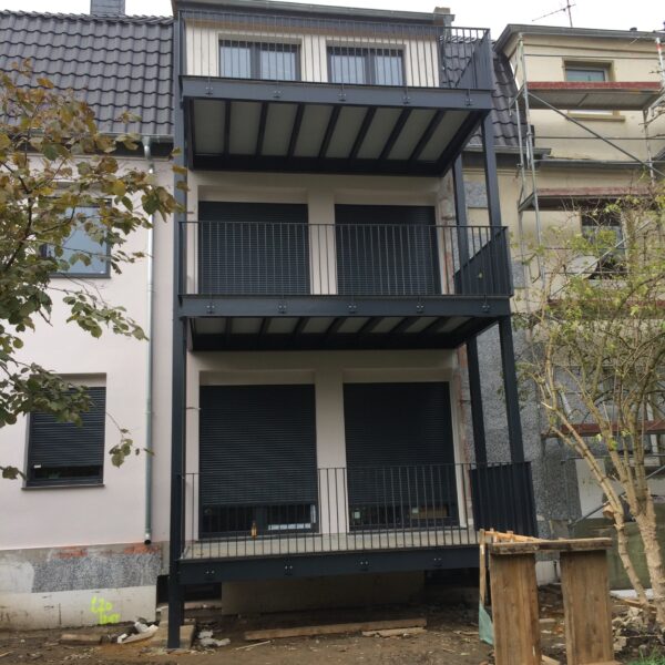 H&S Die Bauschlosser Dortmund - Balkone und Überdachungen211